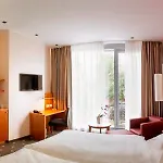 Lindenhof Hotel 4*