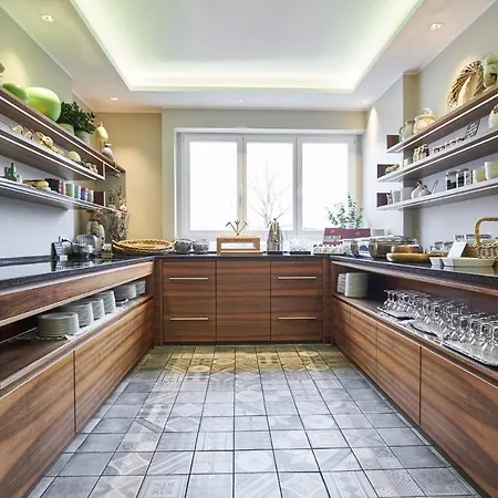 Lindenhof Отель Эмсдеттен