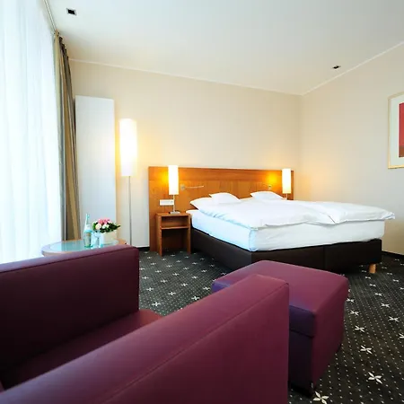 Lindenhof Hotel 4*