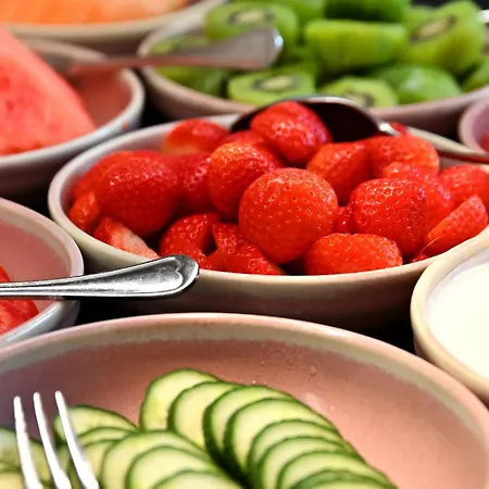 Отель Lindenhof 4*