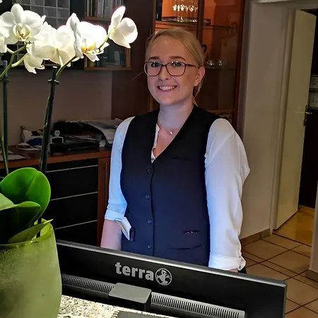 Lindenhof Отель