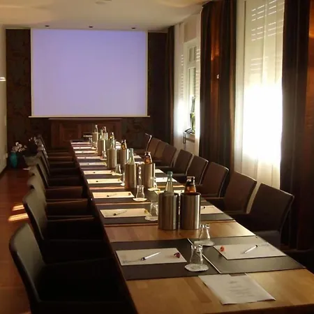 Отель Lindenhof