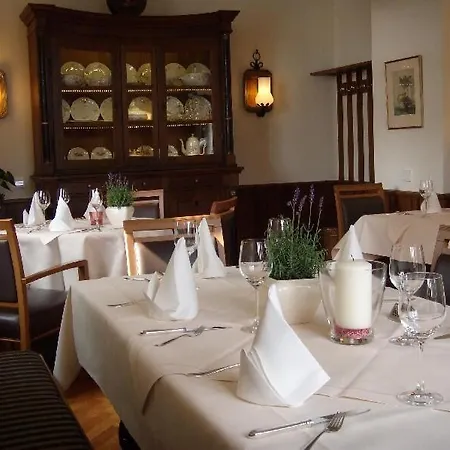 Отель Lindenhof 4*