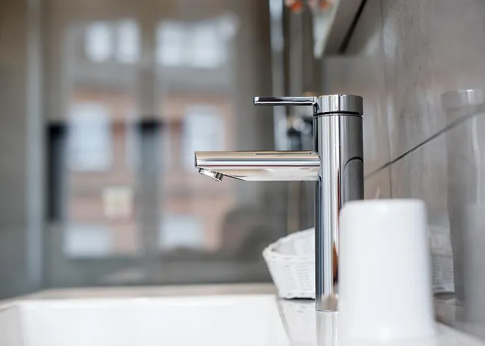 Lindenhof فندق إمستدن